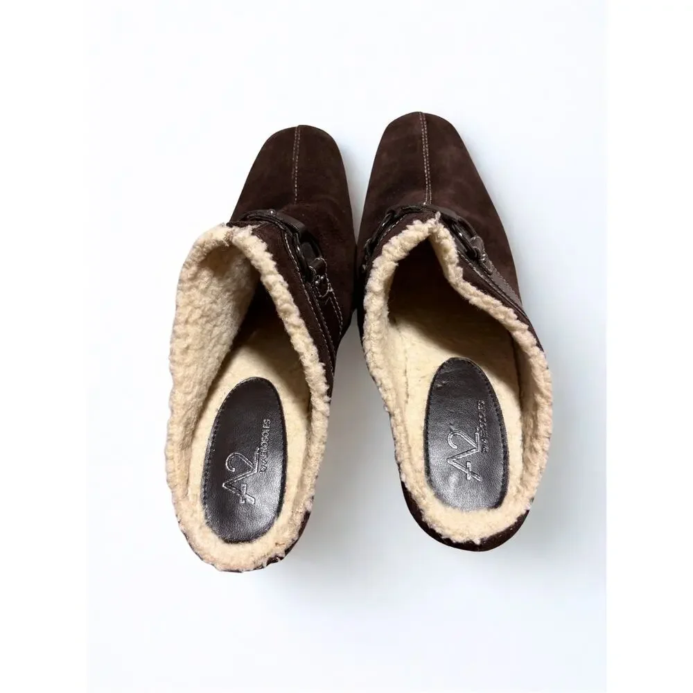 Aerosoles Chocolate Brown Buckle Detail Suede Mules with Shearling Lining Sz 7.5